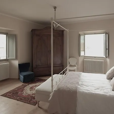 Palazzo Mattei Couette-café Novafeltria
