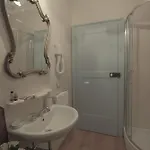 فندق مبيت وإفطار Palazzo Mattei And Charming 4*