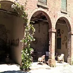 Palazzo Mattei B&b&charming 4*