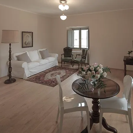 Palazzo Mattei And Charming 4* Novafeltria