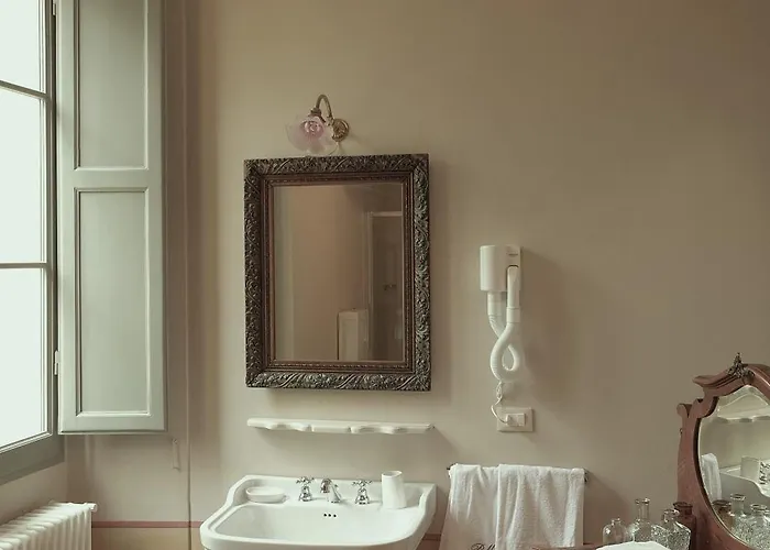 Palazzo Mattei And Charming Novafeltria