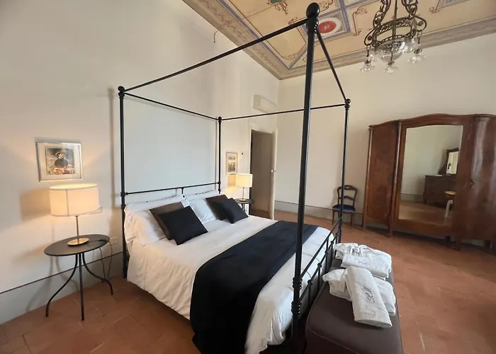 Palazzo Mattei And Charming B&B